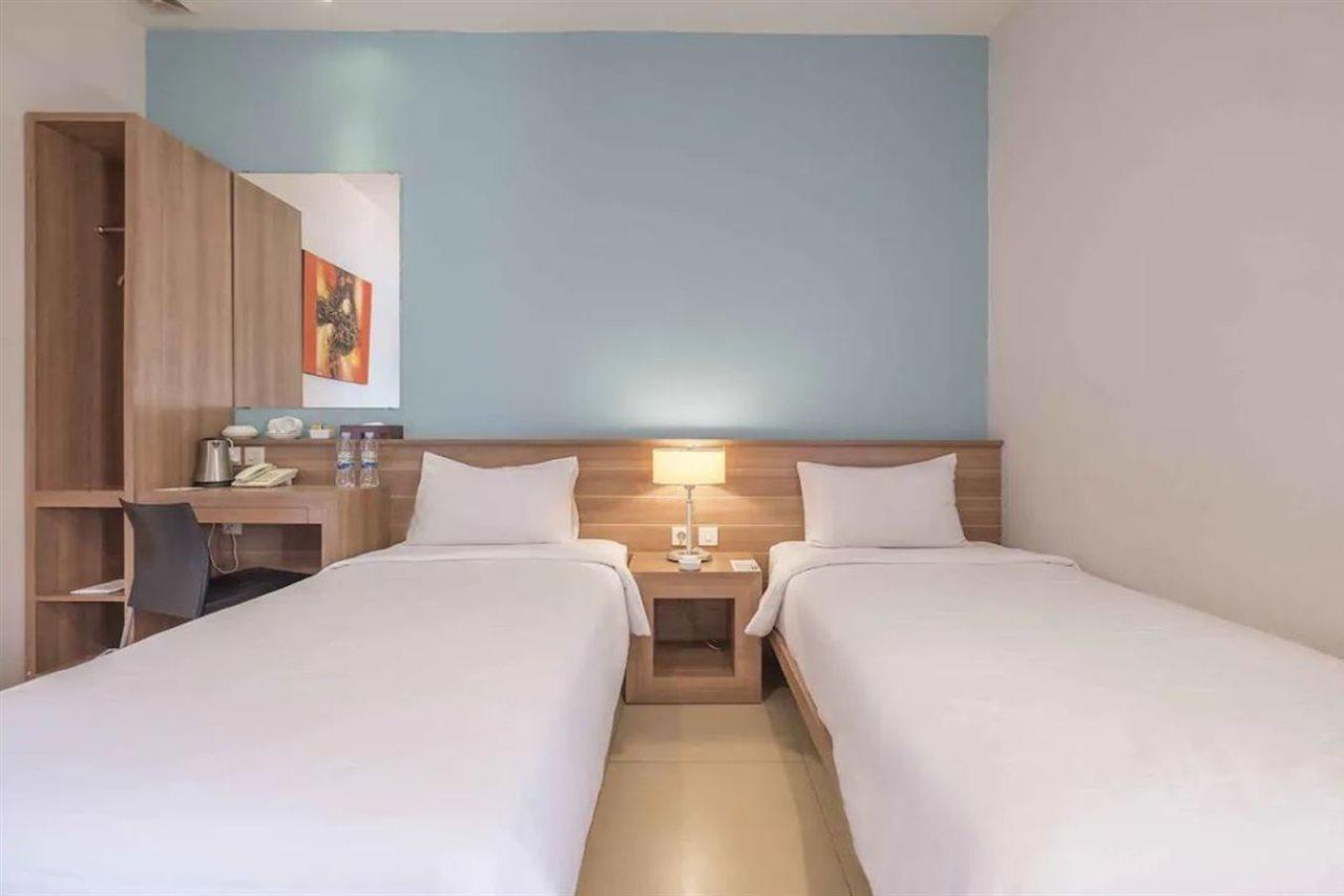 Aswin Hotel And Spa Макасар Экстерьер фото